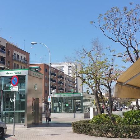 Apartamento Eduardo Dato セビリア エクステリア 写真