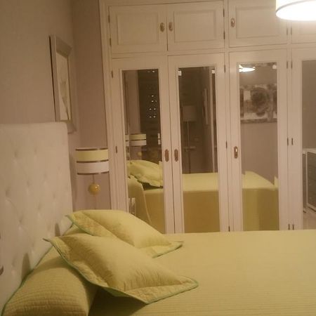 Apartamento Eduardo Dato セビリア エクステリア 写真