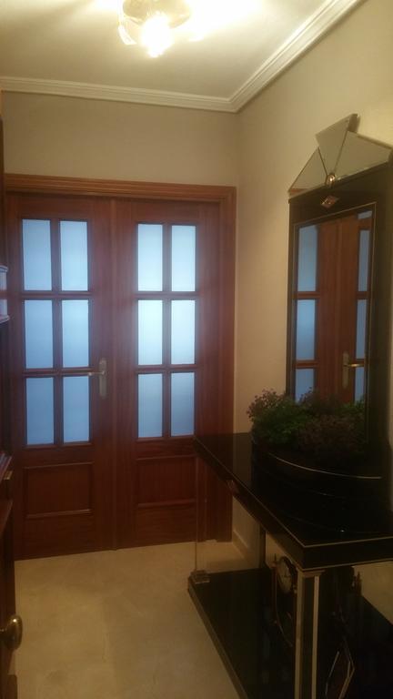Apartamento Eduardo Dato セビリア エクステリア 写真