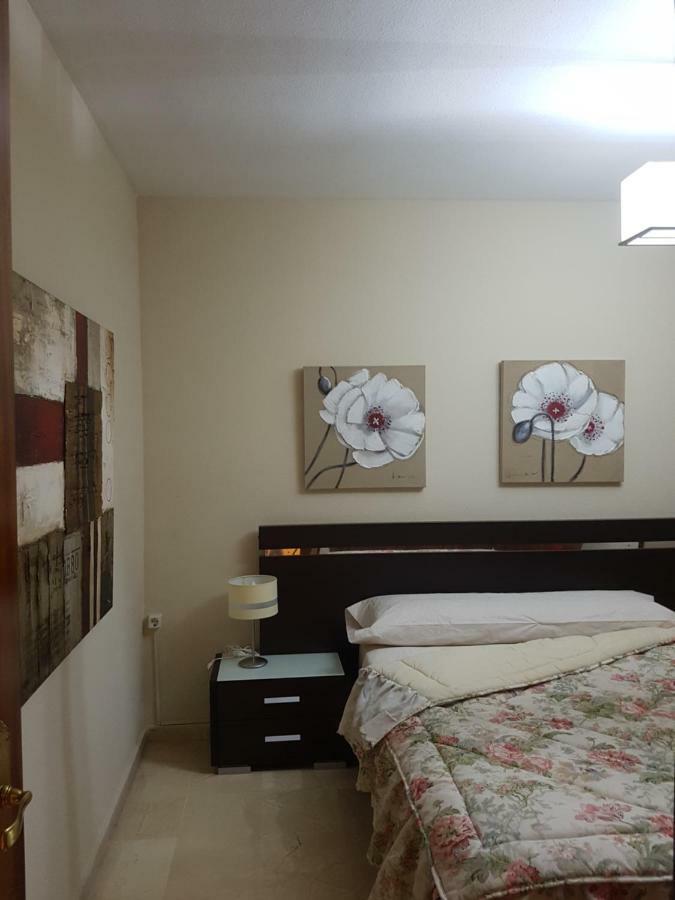 Apartamento Eduardo Dato セビリア エクステリア 写真