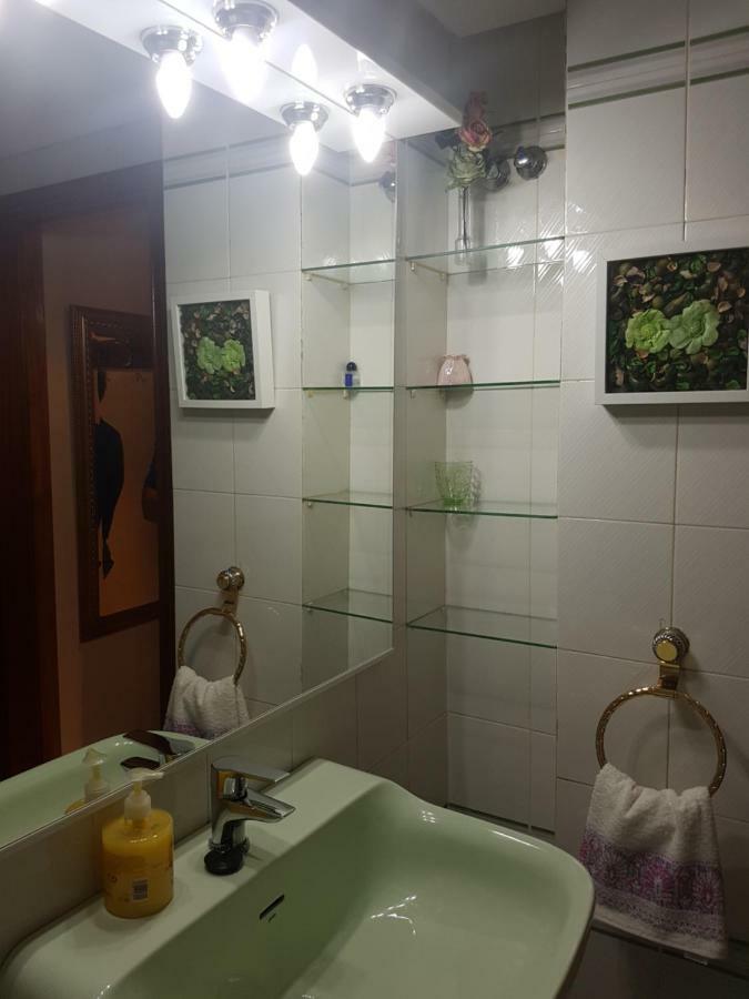 Apartamento Eduardo Dato セビリア エクステリア 写真